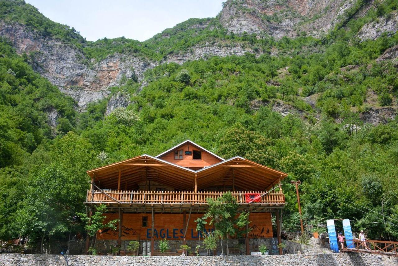 Hotel Eagles Land Koman Exterior foto