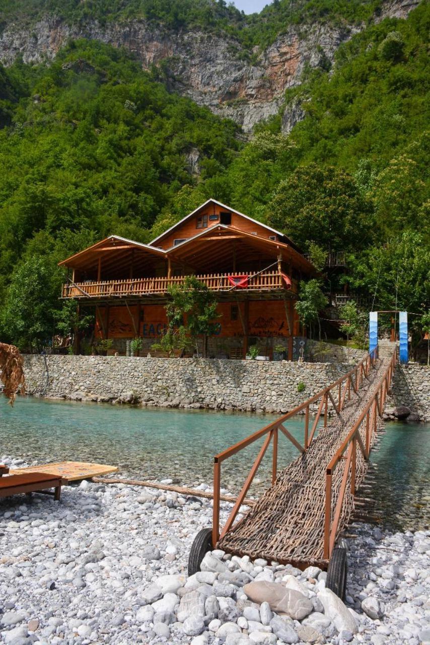 Hotel Eagles Land Koman Exterior foto