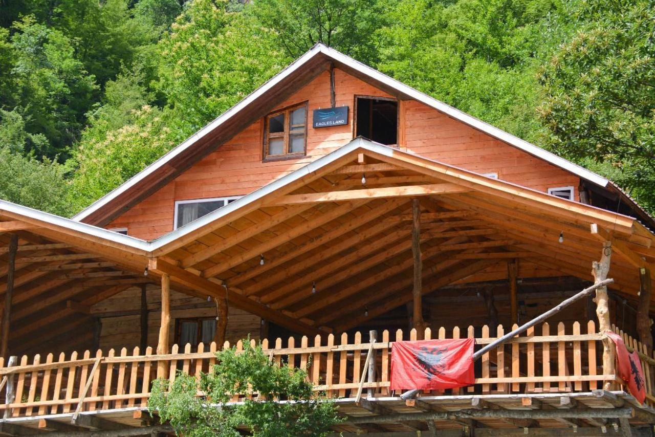 Hotel Eagles Land Koman Exterior foto