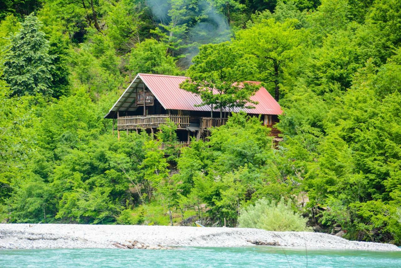 Hotel Eagles Land Koman Exterior foto