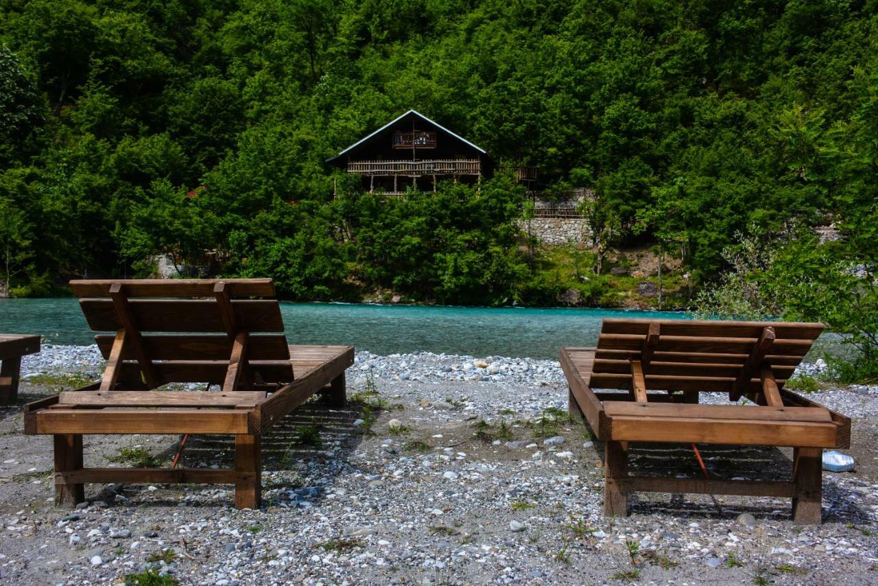 Hotel Eagles Land Koman Exterior foto