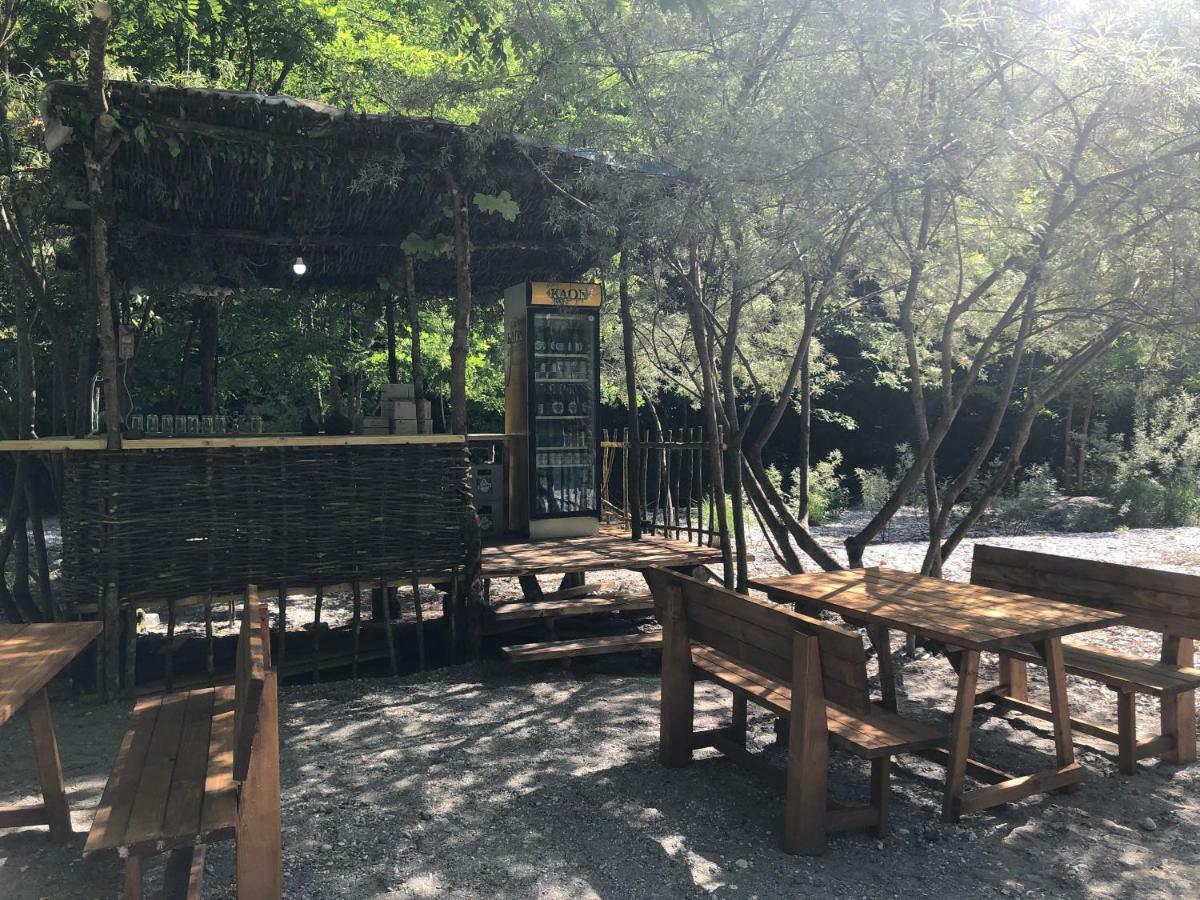 Hotel Eagles Land Koman Exterior foto
